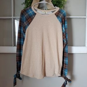 Kori America Fall plaid bow sleeve top sz small